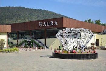 aura resorts