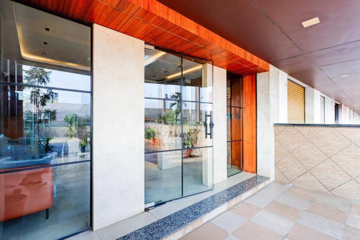 super townhouse gidc ankleshwar formerly studio 60