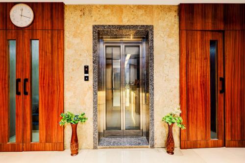 super townhouse gidc ankleshwar formerly studio 60