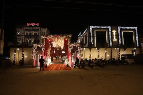 hotel awadh grand