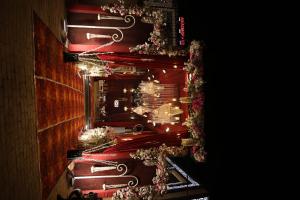 hotel awadh grand
