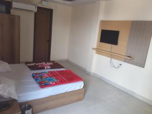hotel awadh grand