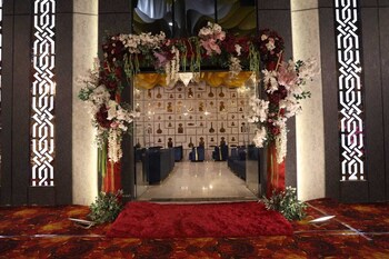 hotel awadh grand