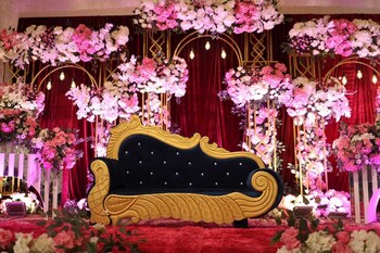 hotel awadh grand