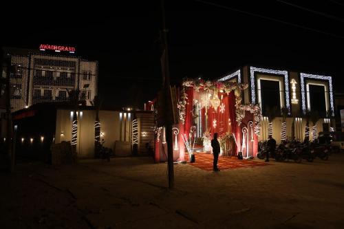 hotel awadh grand