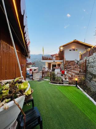 the town escape cottage