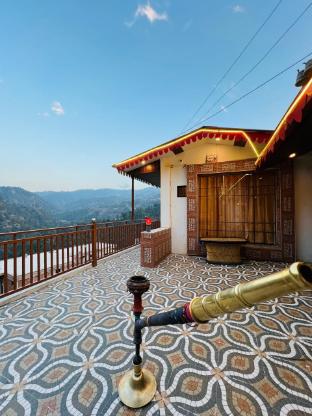 the town escape cottage