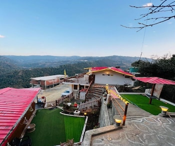 the town escape cottage