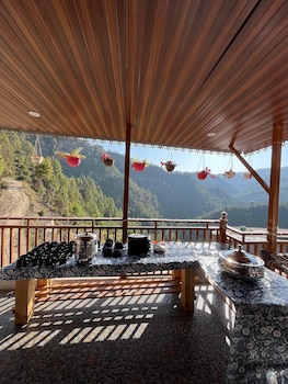 the town escape cottage