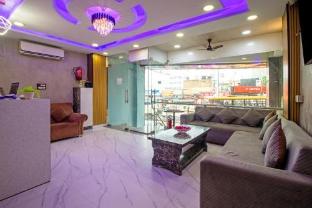 hotel sr palace near igi delhi aiprort