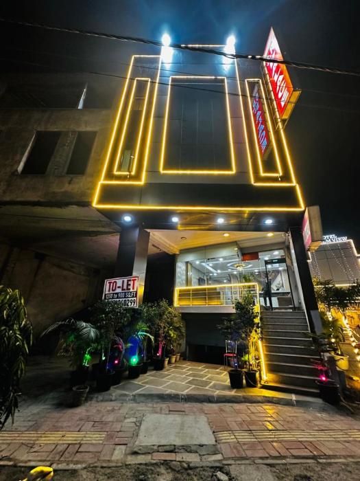 hotel sr palace near igi delhi aiprort