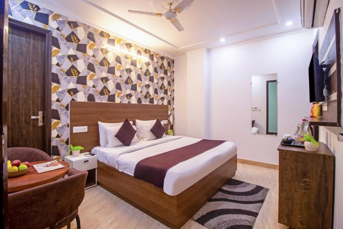 hotel sr palace near igi delhi aiprort