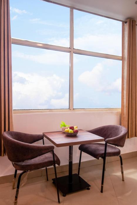 hotel sr palace near igi delhi aiprort