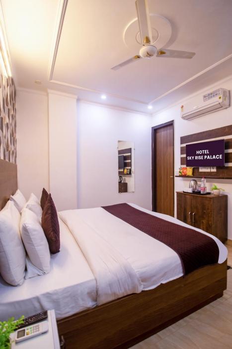 hotel sr palace near igi delhi aiprort