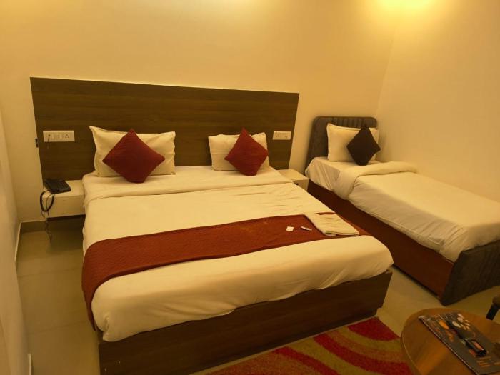 hotel sr palace near igi delhi aiprort