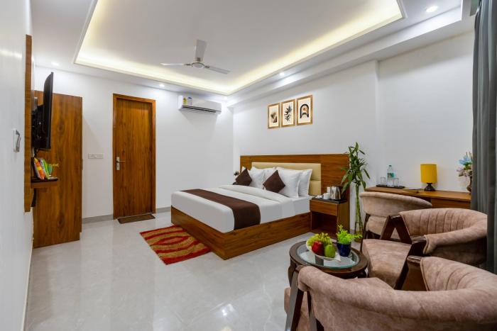 hotel sr palace near igi delhi aiprort