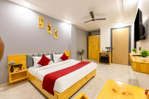 hotel sr palace near igi delhi aiprort
