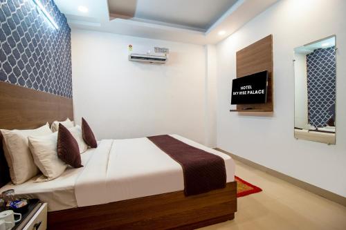 hotel sr palace near igi delhi aiprort