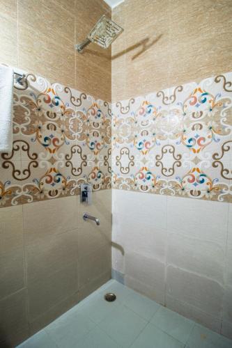 hotel sr palace near igi delhi aiprort