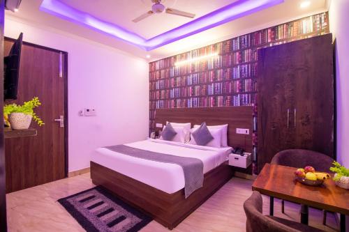 hotel sr palace near igi delhi aiprort