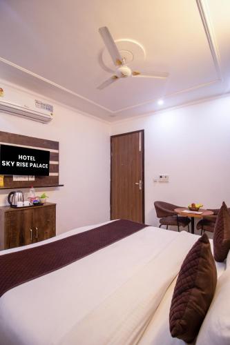 hotel sr palace near igi delhi aiprort