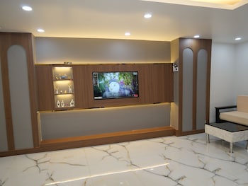 Happy Residency,,3 star