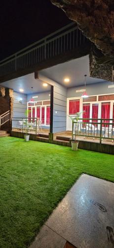 s and b dreams house