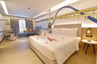hotel sands point