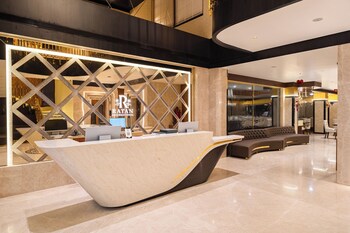 Ratan International,,3 star