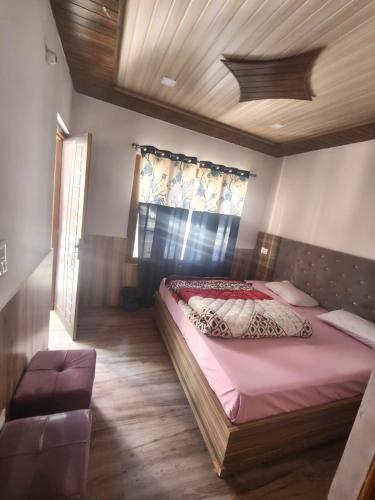 hotel yamuna palace