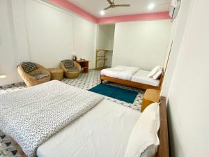 juihal residency and kitchen