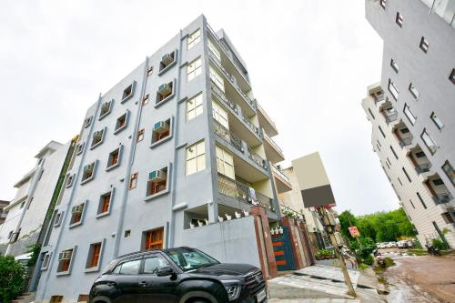 Marina Heritage & Home Near Artemis Hospital,,2 star