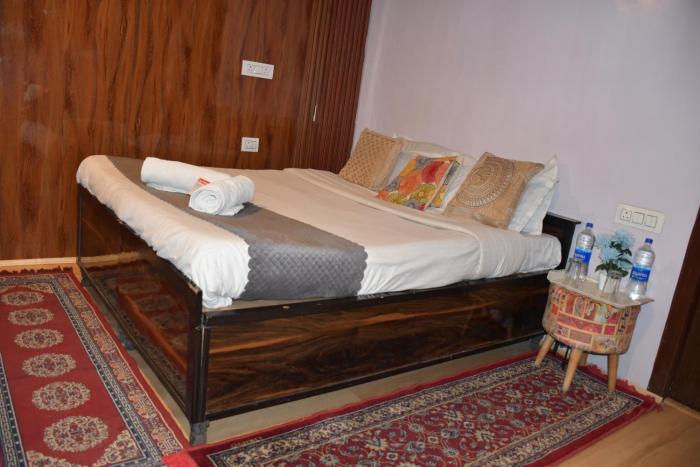 hotel rosh villa