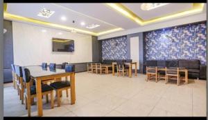 hotel mng the platinum