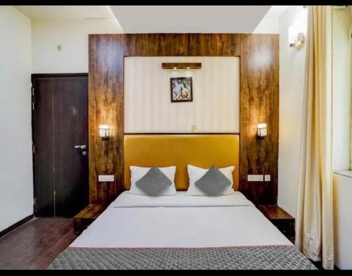 hotel mng the platinum