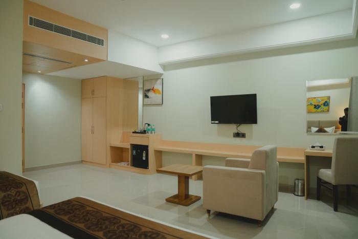 hotel siddharth grand