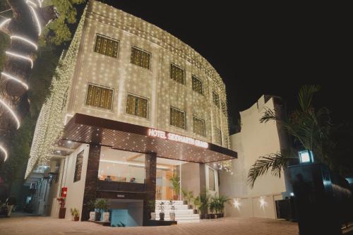 hotel siddharth grand