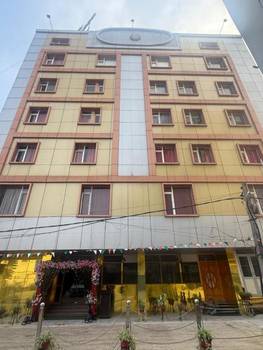 hotel golden meet
