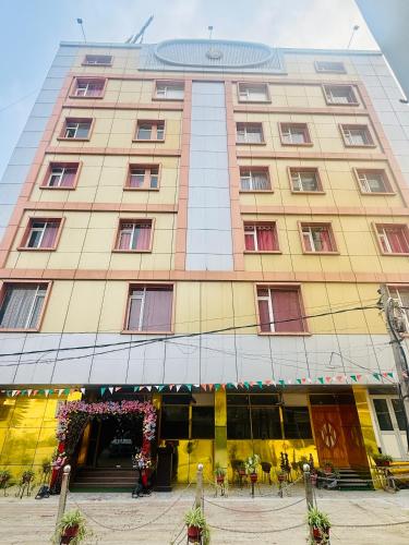 hotel golden meet