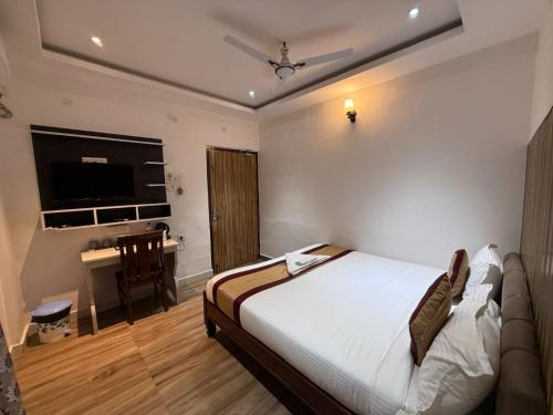 hotel golden meet