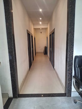 Emerald Palace,,2 star