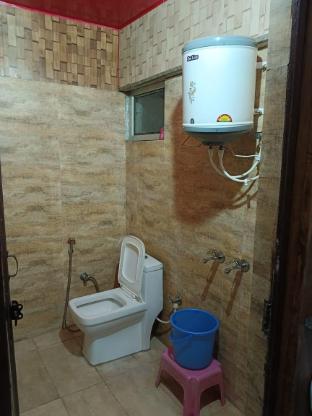prithvi yatra hotels guptkashi