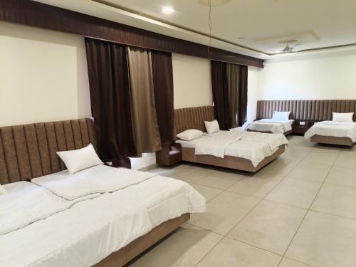 City Palace Sagar,,3 star