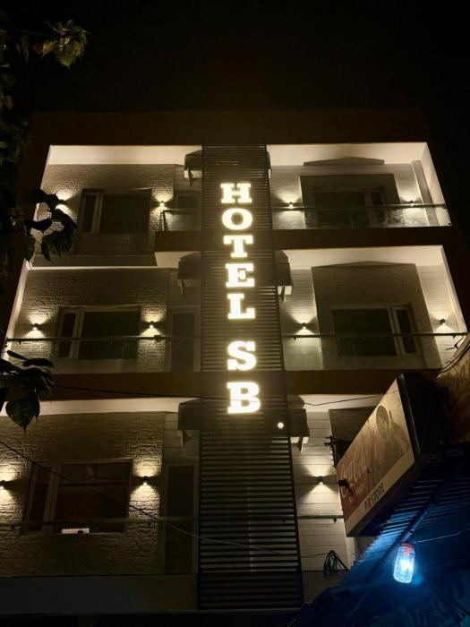 hotel silver bricks