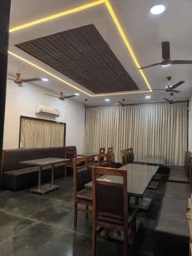 jsr grand hotel and banquets