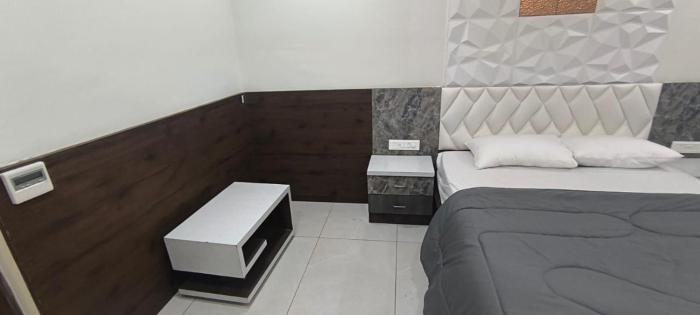 jsr grand hotel and banquets