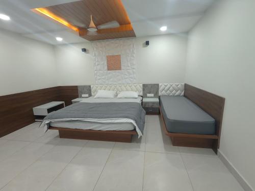 Jsr Grand Hotel And Banquets,,5 star