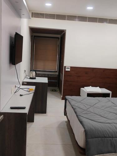 jsr grand hotel and banquets