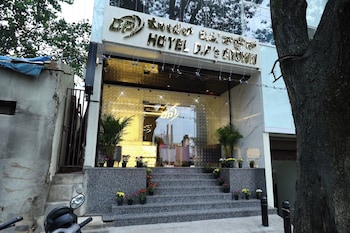 hotel dps crown
