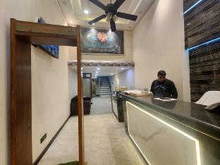hotel kelson dx near ramakrishna metro